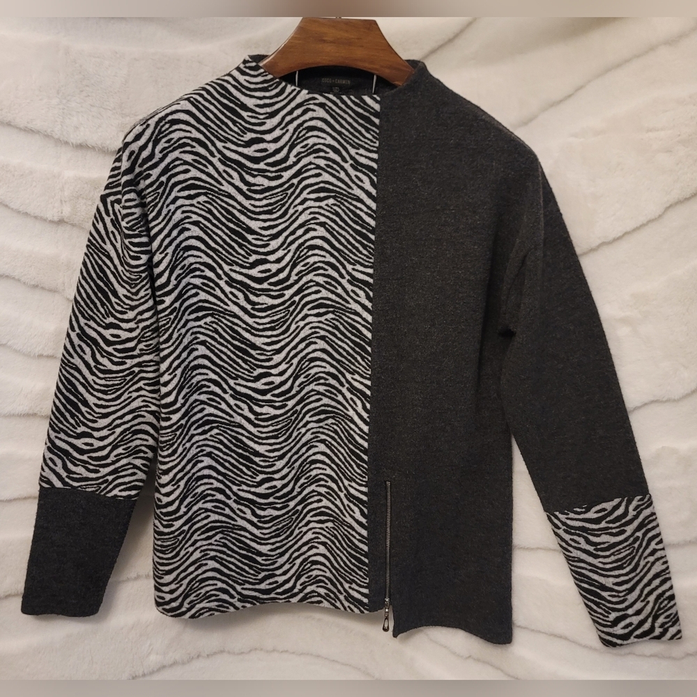 Coco + Carmen Soft Comfy Gray Women's Size Large XL Zebra Animal Print